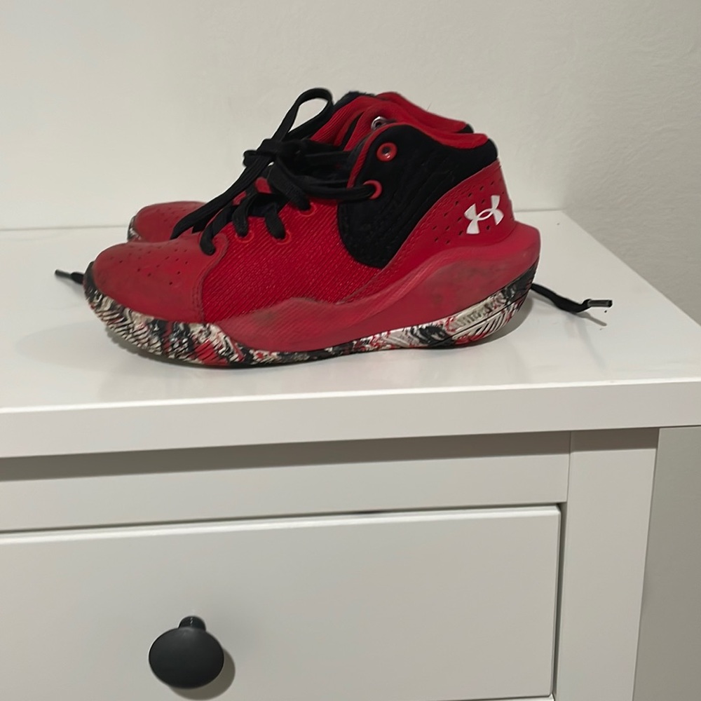Under armors shoes
